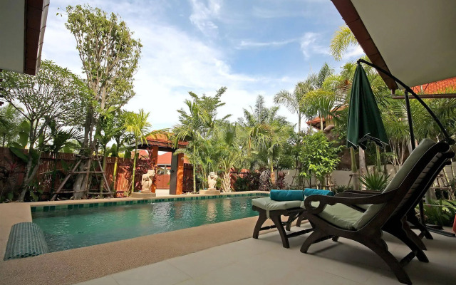 AT Pool Villa Resort
