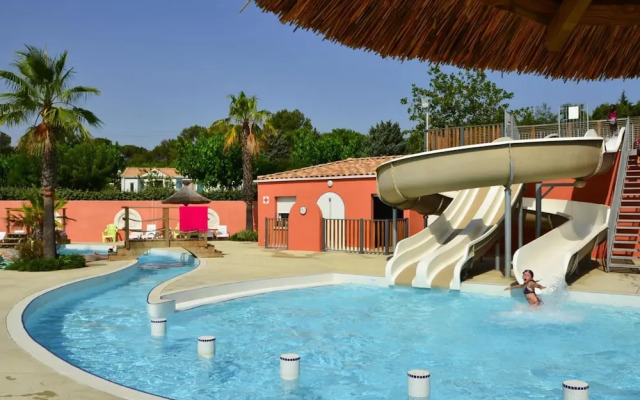 Mobilhome in Bessan With Terrace