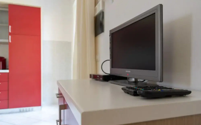 Apartment With Pool in Lido Delle Nazioni