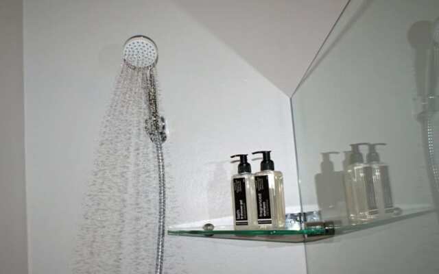 Gardens Centre Apartments