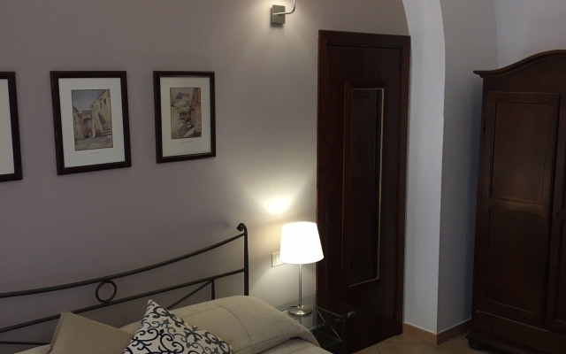 B&B Macrina