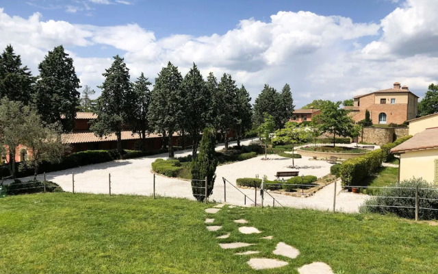 Luxury resort in the Tuscan countryside