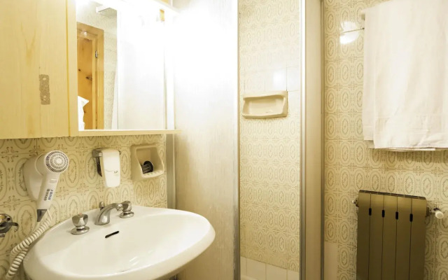 Hotel Teola