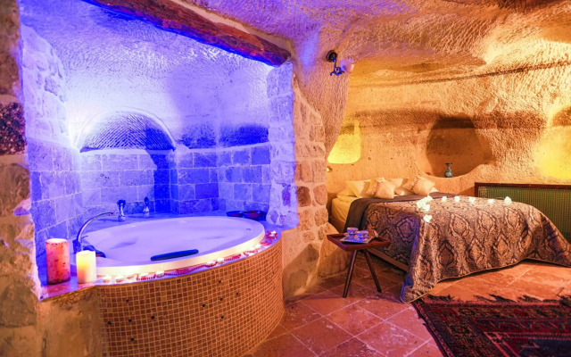 Sinasos Palace Cave Hotel