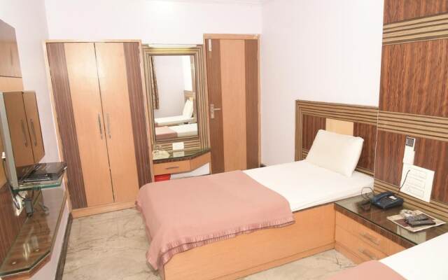 Hotel Rahul