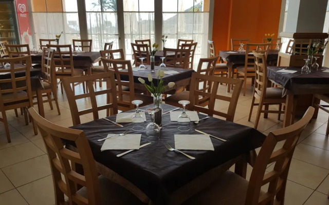 Suite Hotel Puerto Marina