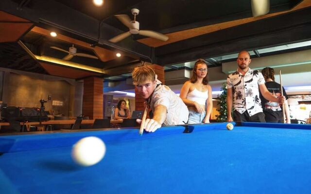 Mad Monkey Phuket