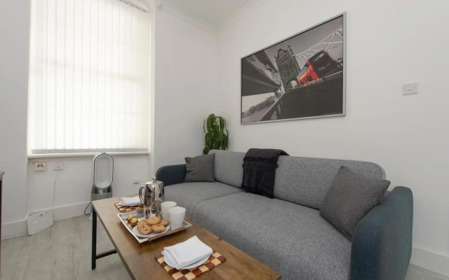 Tower Bridge(TB1) Exclusive Two bedroom apartment