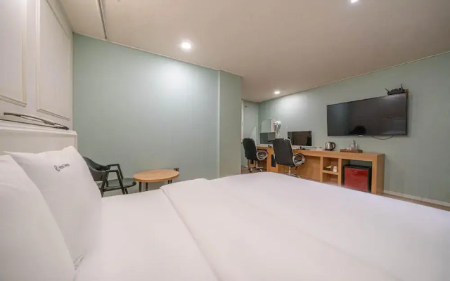 Goyang(Bishop) Hotel Chelsea