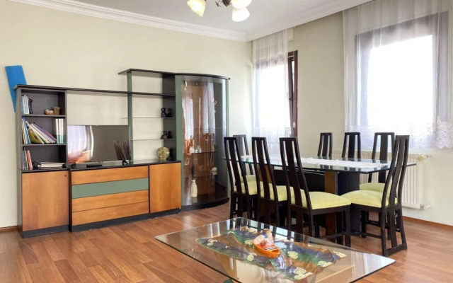 Superb Flat Close to Cevahir Mall in Sisli