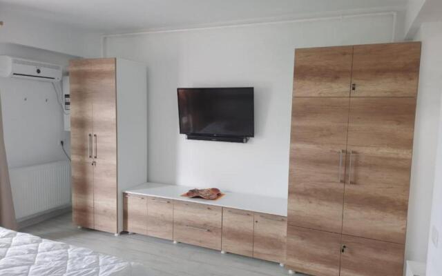 Blue Wave 2 Primul bloc la mare