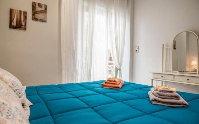 Loutraki House