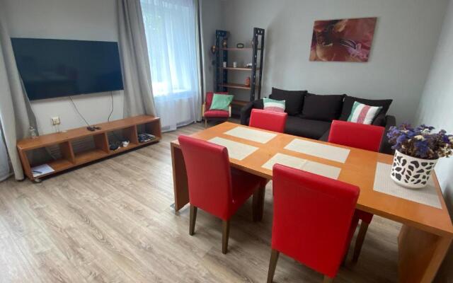 Family or Group Apartment in Silent Center