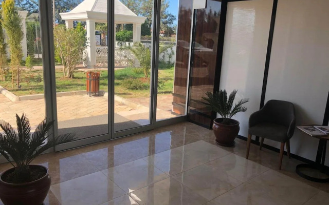 GoldenPark King Suites with Balcony & Sea view