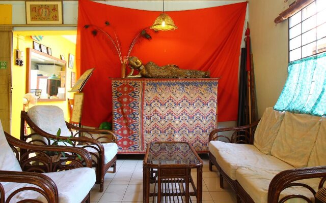 Voyage Home and Guesthouse