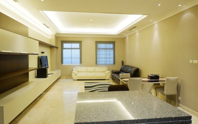 Luxury 2br the Bellezza Apartment with City View