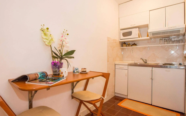 Studio Apartment Andrijana