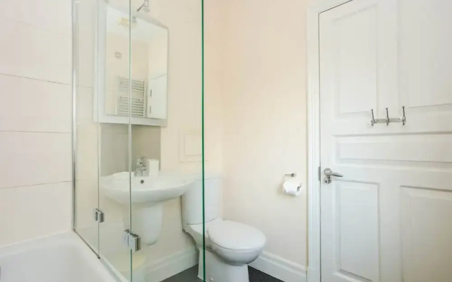 Luxury 2 Bedroom Apartment in London Bridge
