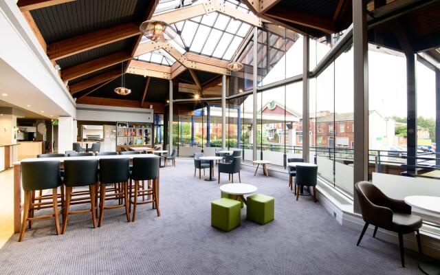 Holiday Inn Bolton Centre by IHG