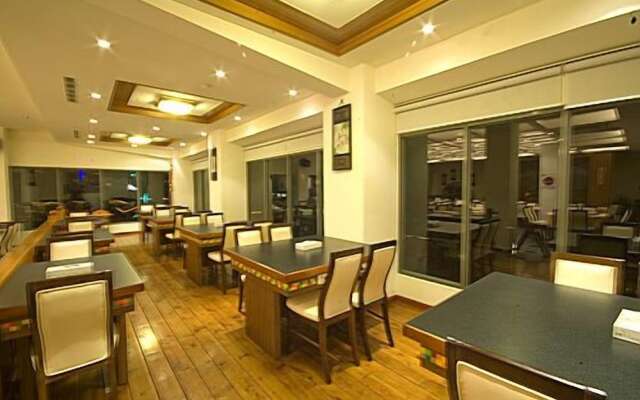 Chun Jing Hillview Villa