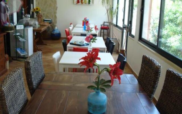 Breezes B&B