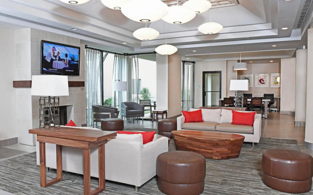 Holiday Inn Irving Las Colinas by IHG