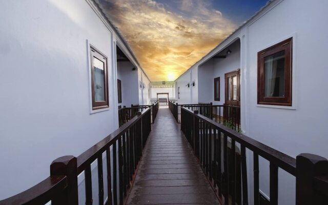 The Poplar Resort