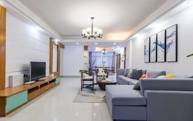 Locals Boutique Apartment Huafa Plaza 21