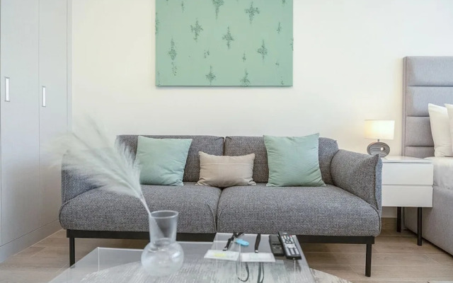 Perfect Studio That Sleeps 2 in JVC