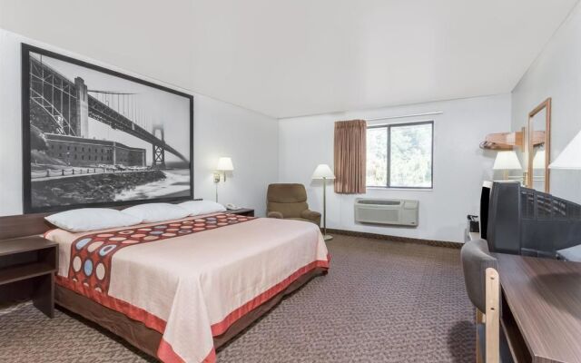 Super 8 Prince Frederick