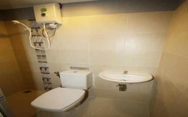 Nine Place BTS Ekamai – Hostel