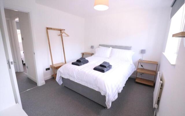 Amaya Three - Newly Renovated - Sleeps 6 - Grantham