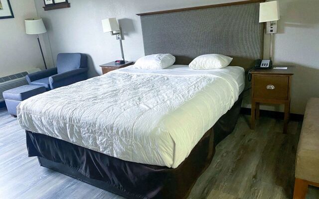 Motel 6 Rochester, NY - Airport