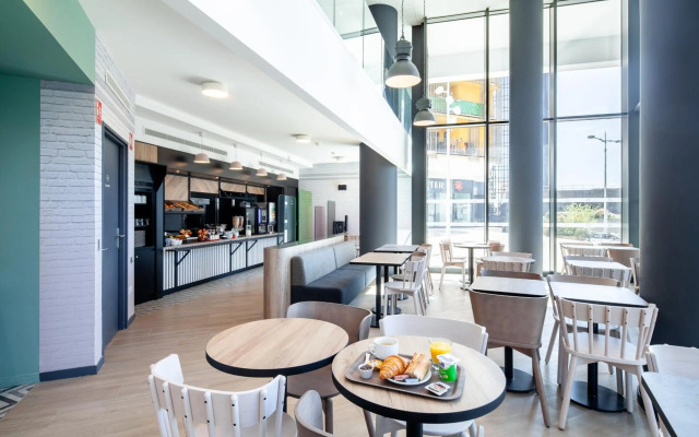 B&B HOTEL Paris Porte de Bagnolet