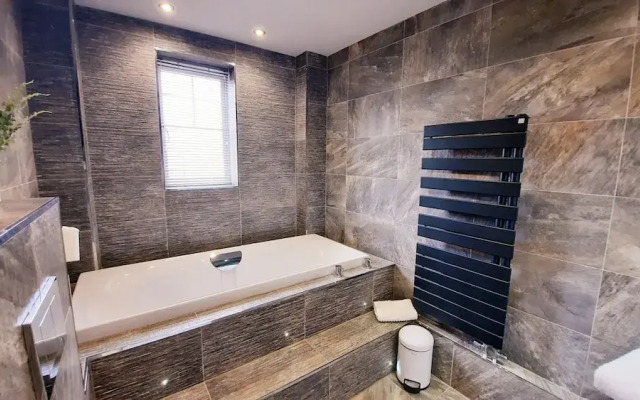 W2WH Two bedroom Tynemouth Apartment