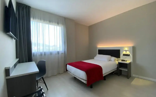 New Bilbao Airport Hotel