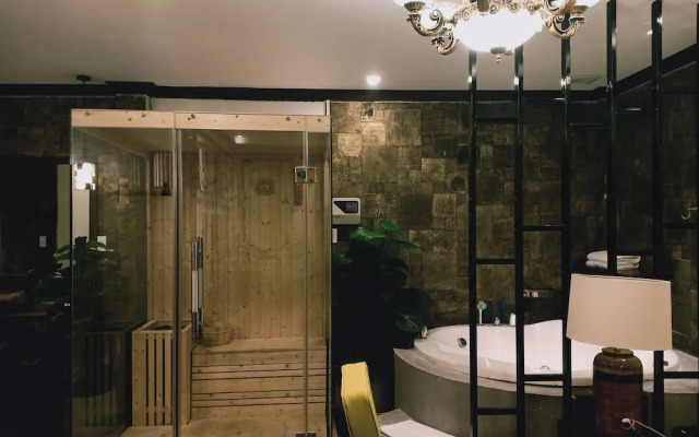 HANZ KOI Boutique Hotel Saigon
