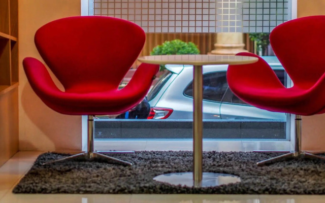 M Hotel Jakarta