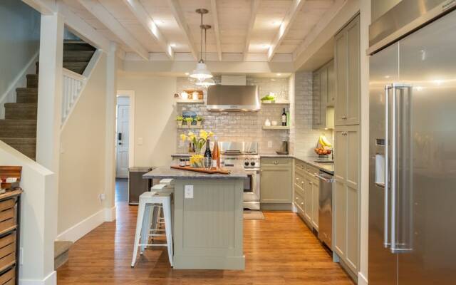 Kelowna Bed and Breakfast