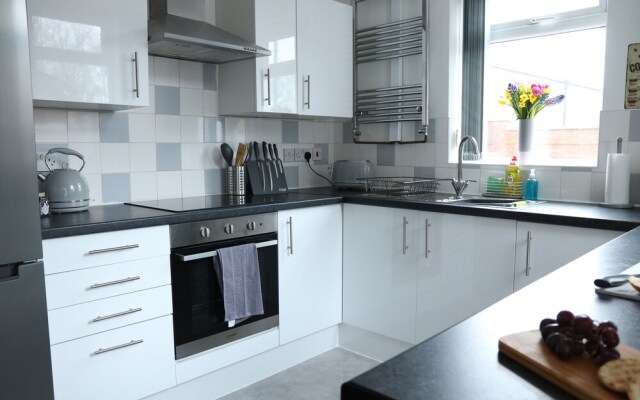 Ideal Lodgings in Bury - Whitefield