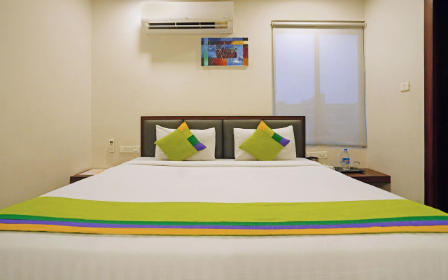 Treebo Lazystay Grand Patia