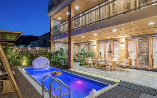 Floral Hotel · Taohua Yingshu Resort Hotel (Tianyunshan Scenic Area)