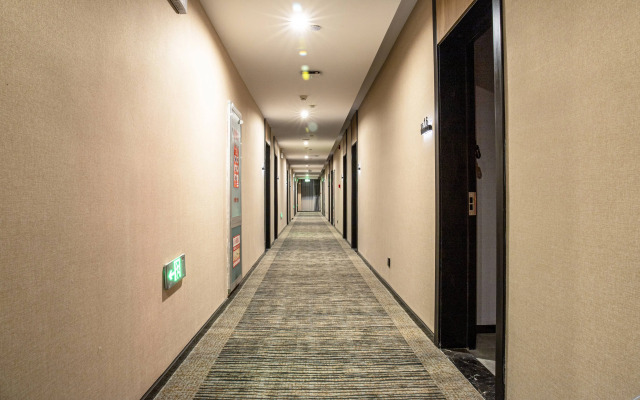 GreenTree Express Hotel (Fuyang Oriental Pearl)