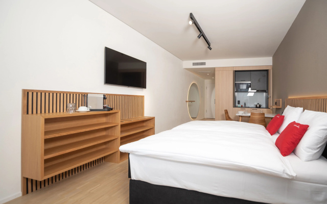 Tailormade Hotel BAB Bachenbülach – Guest Rooms – Bachenbulach