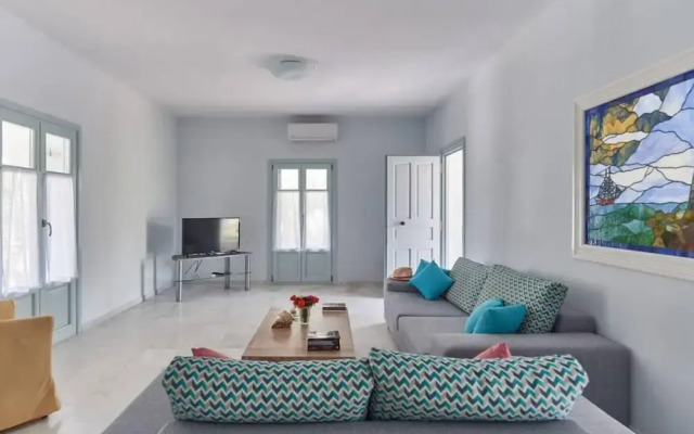 Sunset Villa in Paros