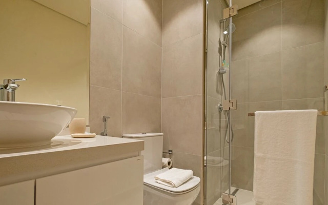 LUX The Modern Marina Suite 2 bed