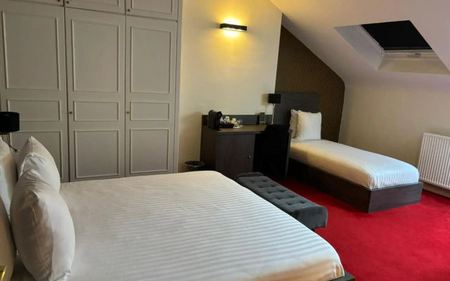 La Bourse Hotel