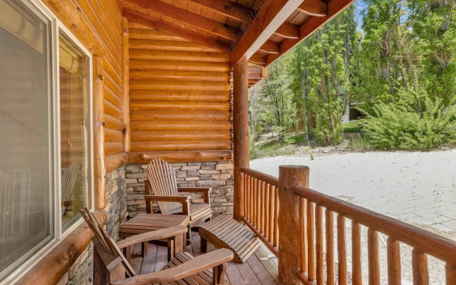 Cozy Lakeview Hideaway #2261