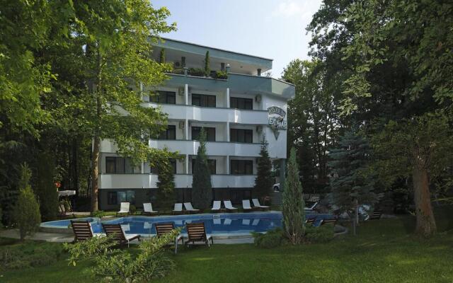 Elmar Hotel