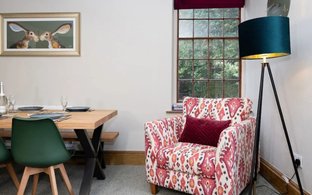 Watermouth Castle, Rhododendron Apartment